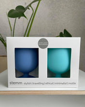 Load image into Gallery viewer, Porter Green Stemm Unbreakable Silicone Wine Glasses Sea/Rain
