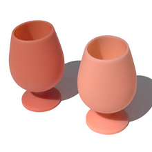 Load image into Gallery viewer, Porter Green Stemm Unbreakable Silicone Wine Glasses Peach/Rust
